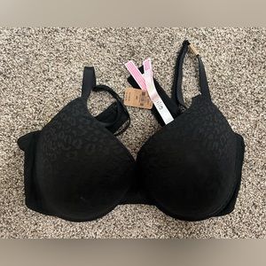 Victoria secret Push Up Bra brand new with tags!